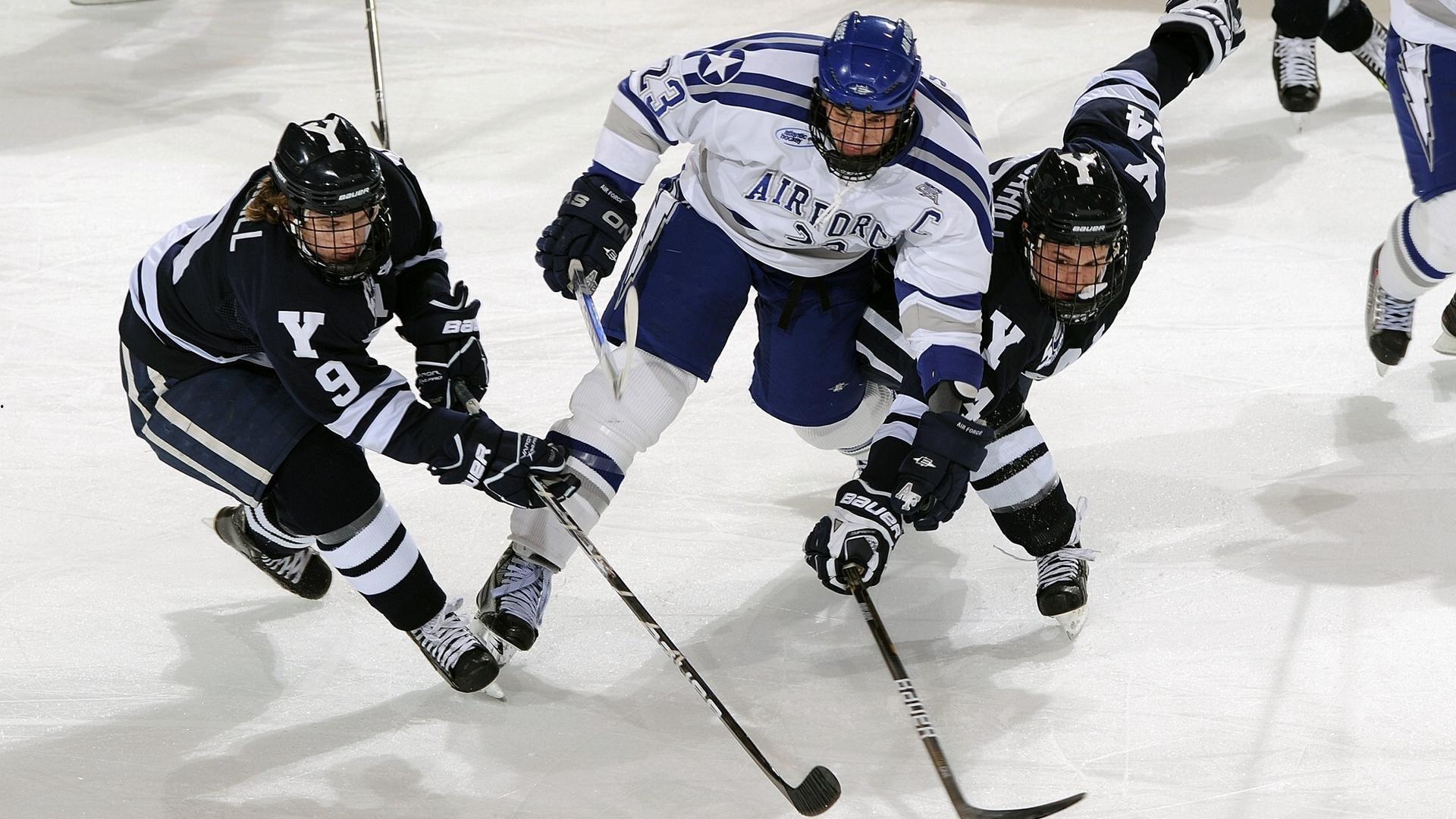 okooo 澳客网官网|范埃克塞尔痛批交易杰伦-格林论调,23岁天才值得等待,火箭重建需耐心