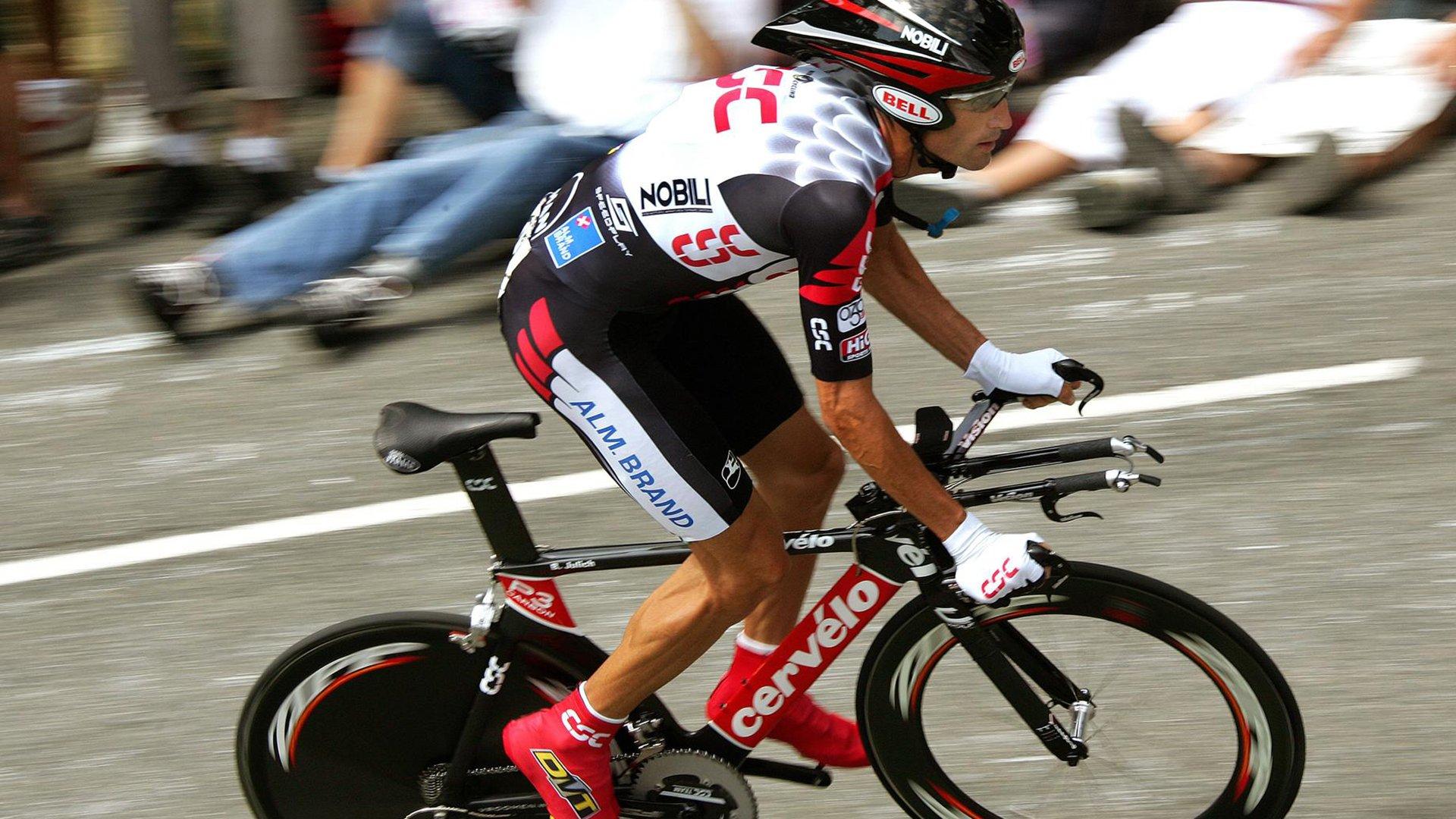 周琦回忆与哈滕斯特恩队友时光,美食联结的跨国友谊