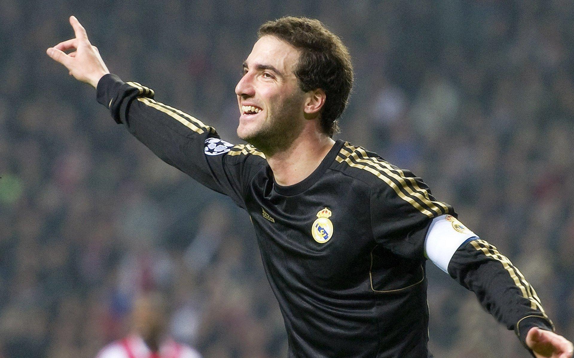 五冠真核！25岁维蒂尼亚两大决赛打满210分钟，攻防拉满铸就王朝基石